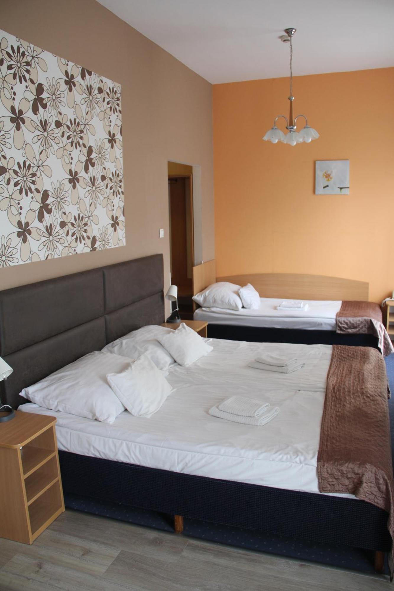 בודפשט Hotel Rose City מראה חיצוני תמונה