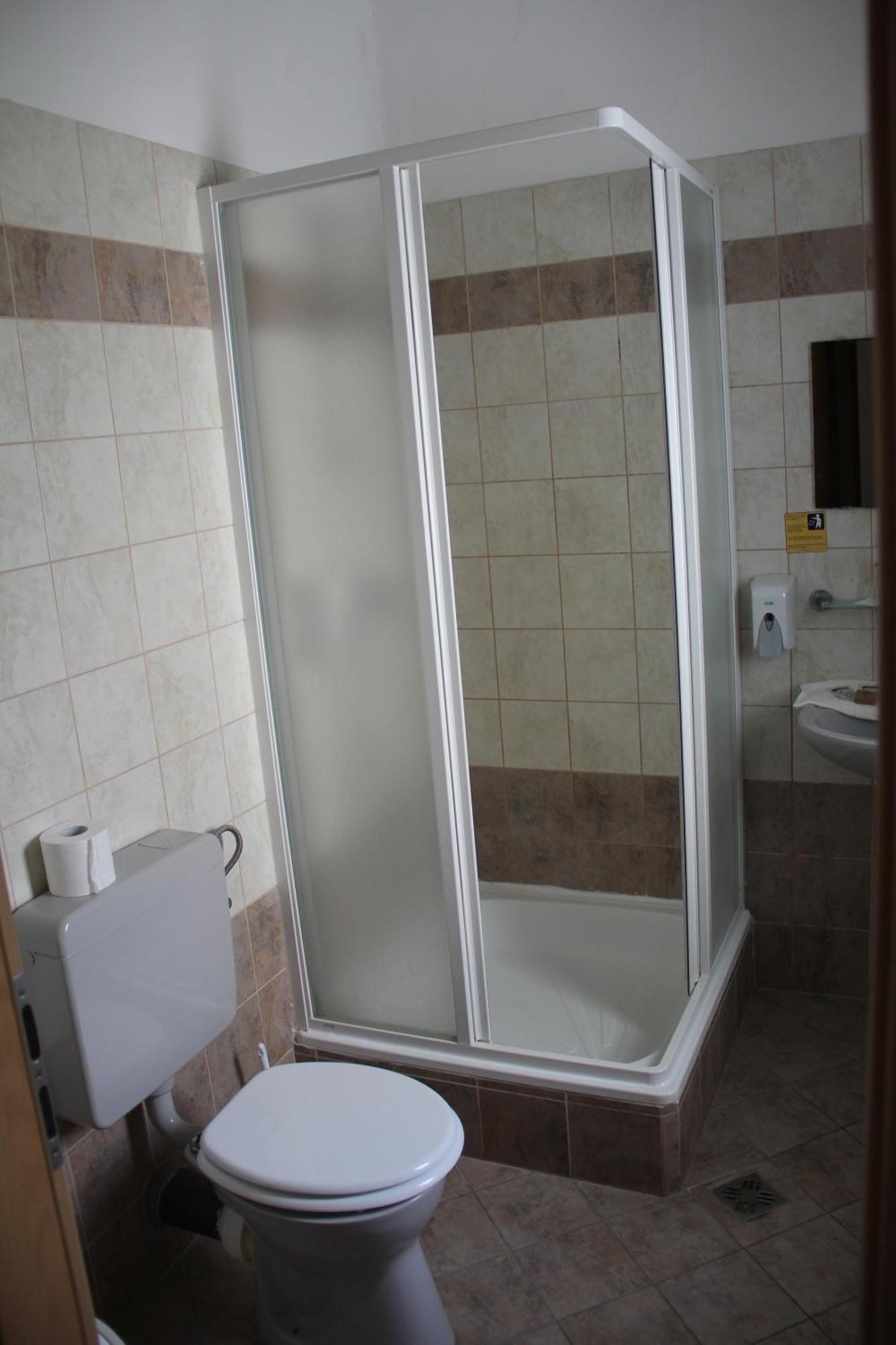 בודפשט Hotel Rose City מראה חיצוני תמונה