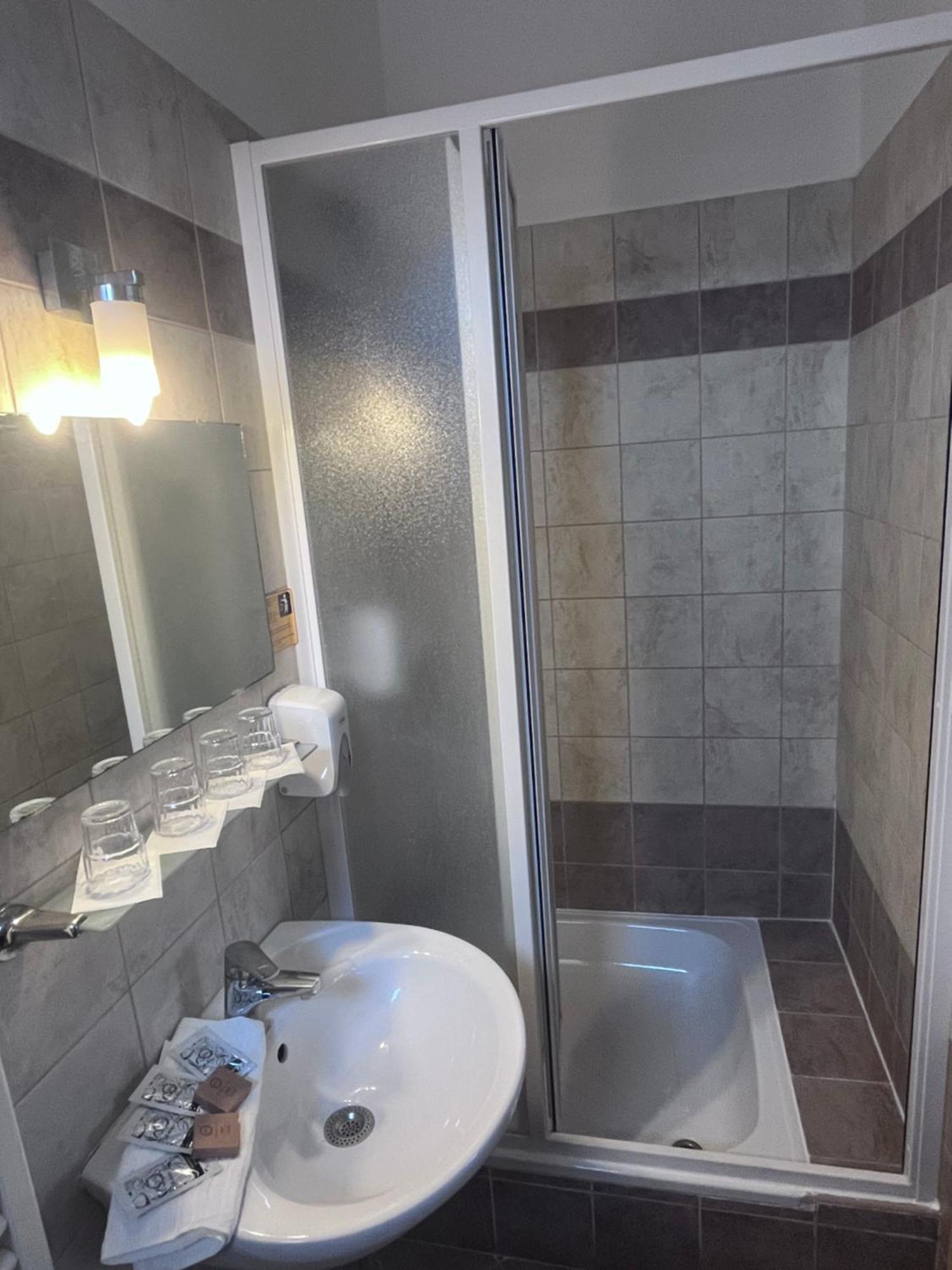 בודפשט Hotel Rose City מראה חיצוני תמונה
