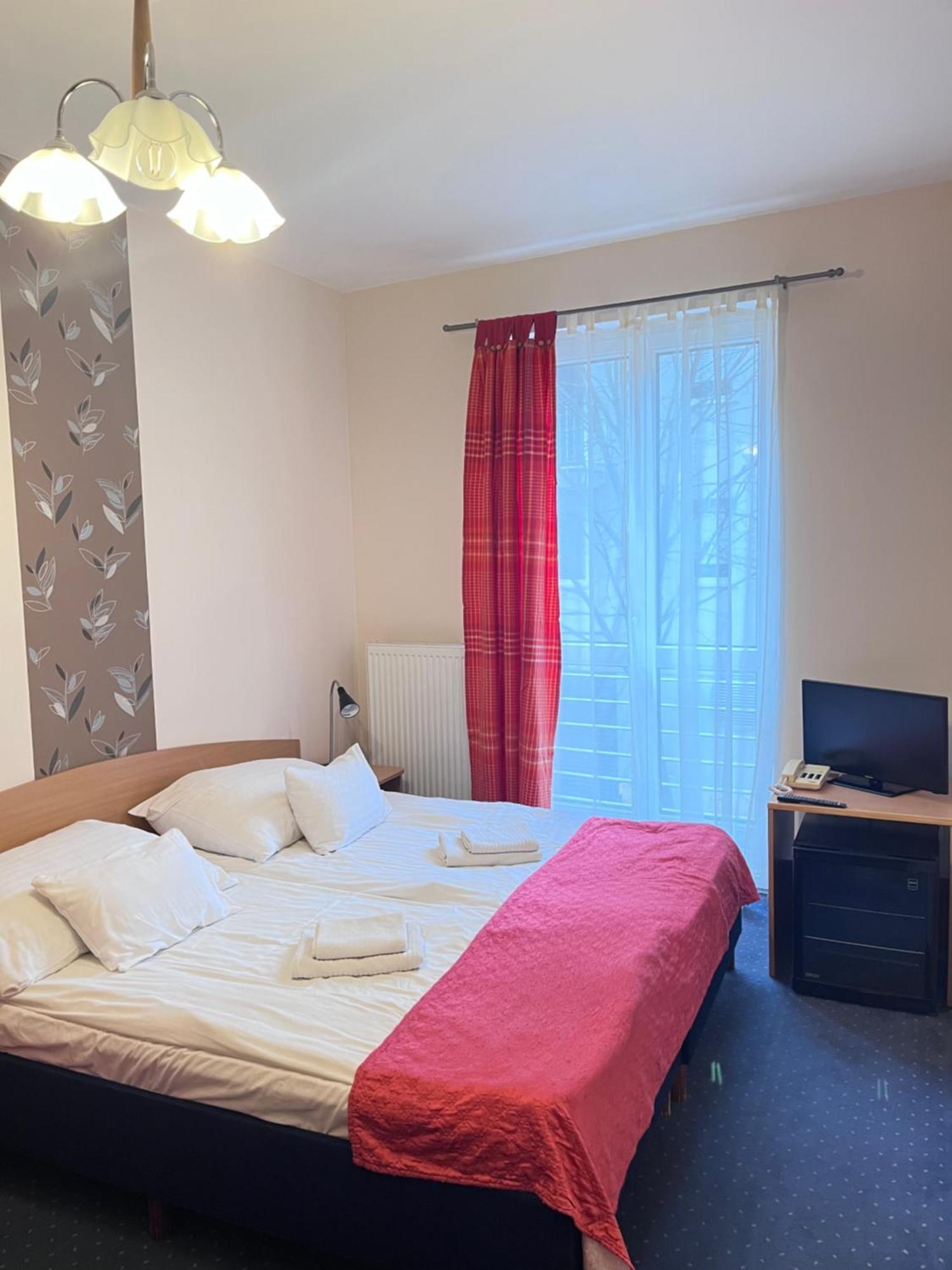בודפשט Hotel Rose City מראה חיצוני תמונה
