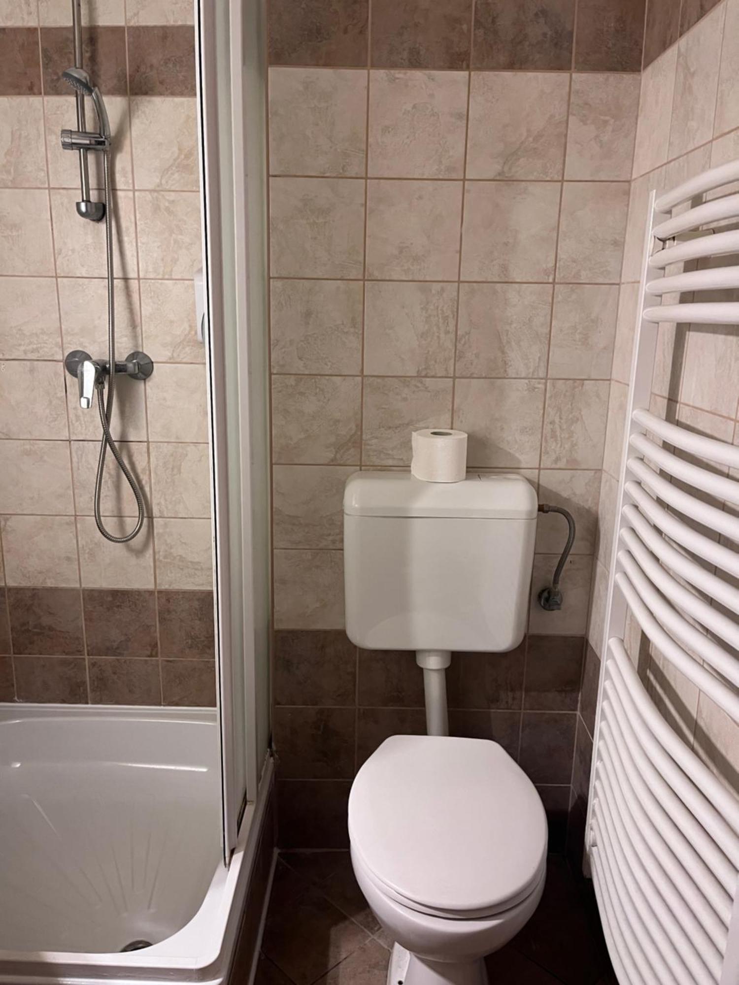 בודפשט Hotel Rose City מראה חיצוני תמונה