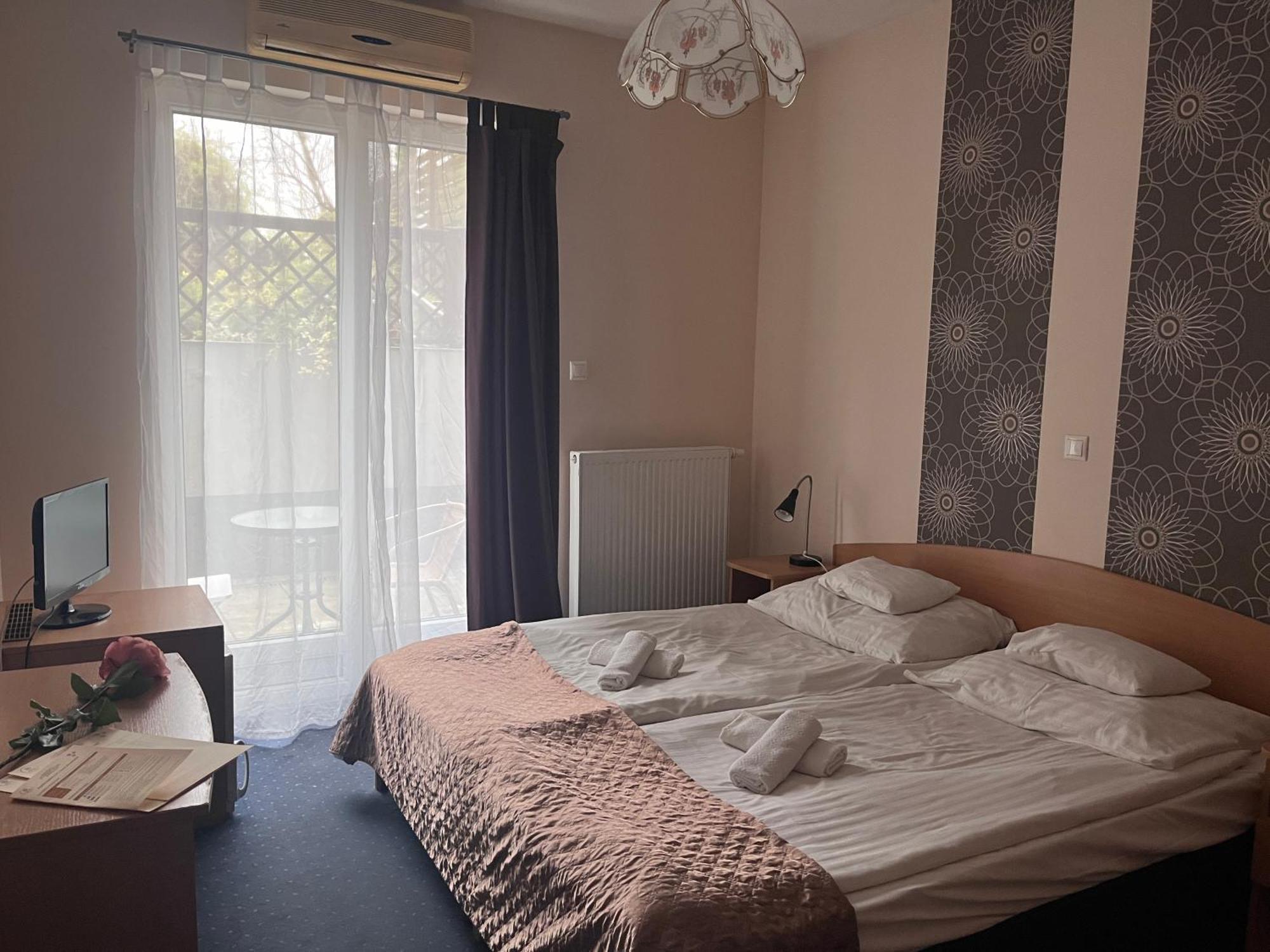 בודפשט Hotel Rose City מראה חיצוני תמונה